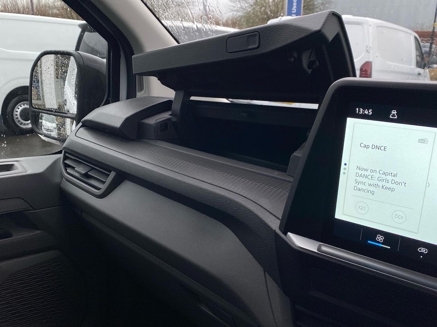 Used Volkswagen Transporter 2025 for sale - 77813362: Photo 35