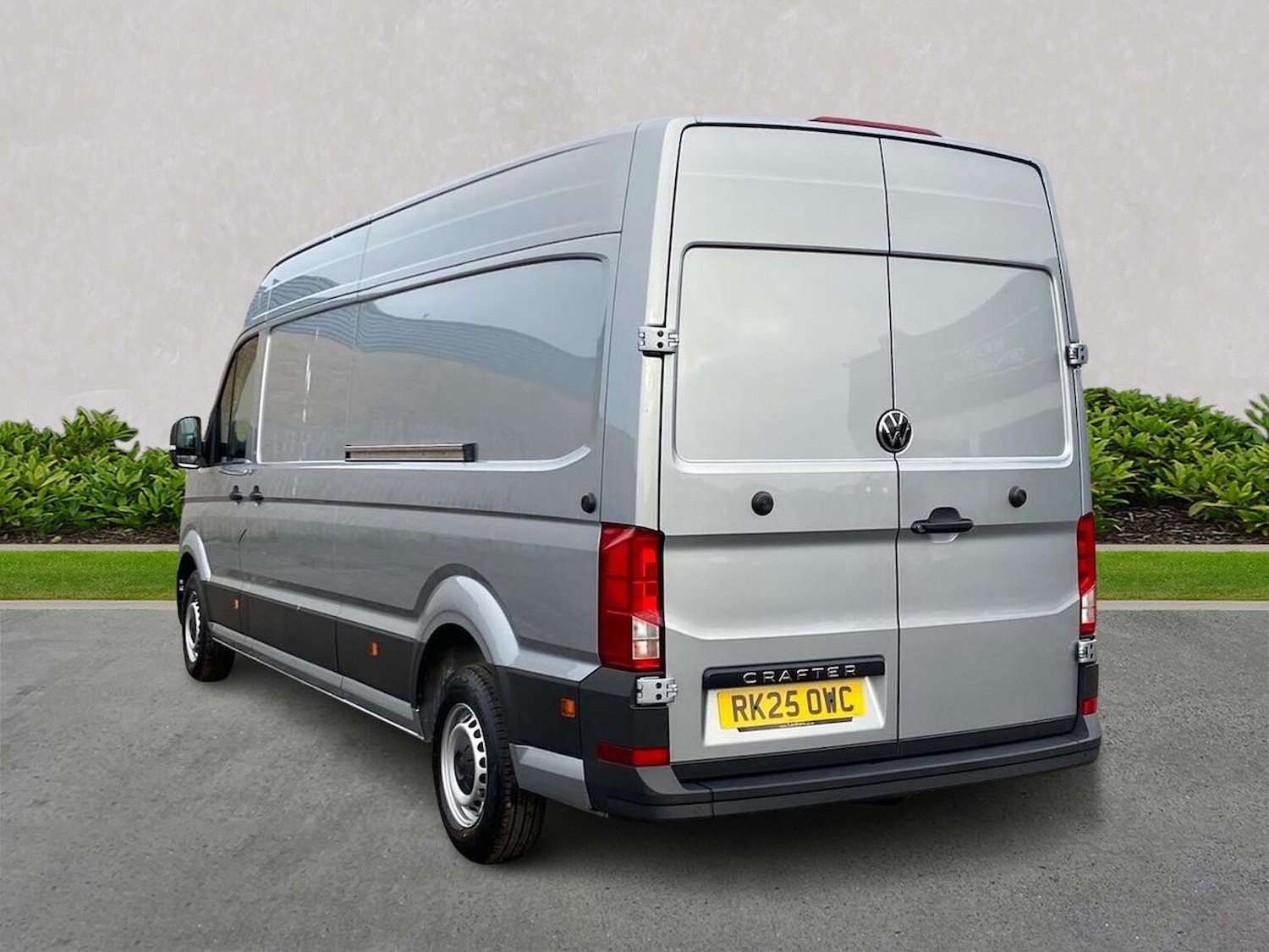 Used Volkswagen Crafter 2025 for sale - 77069319: Photo 2