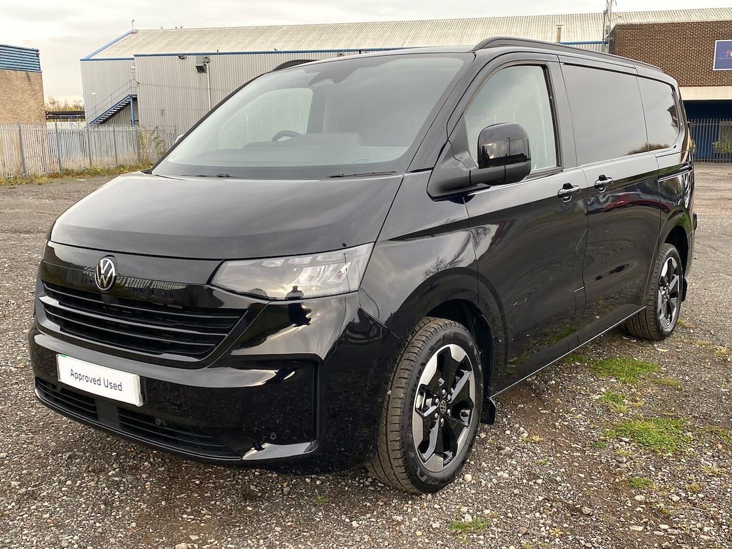 Used Volkswagen Transporter 2025 for sale - 76547720: Photo 2