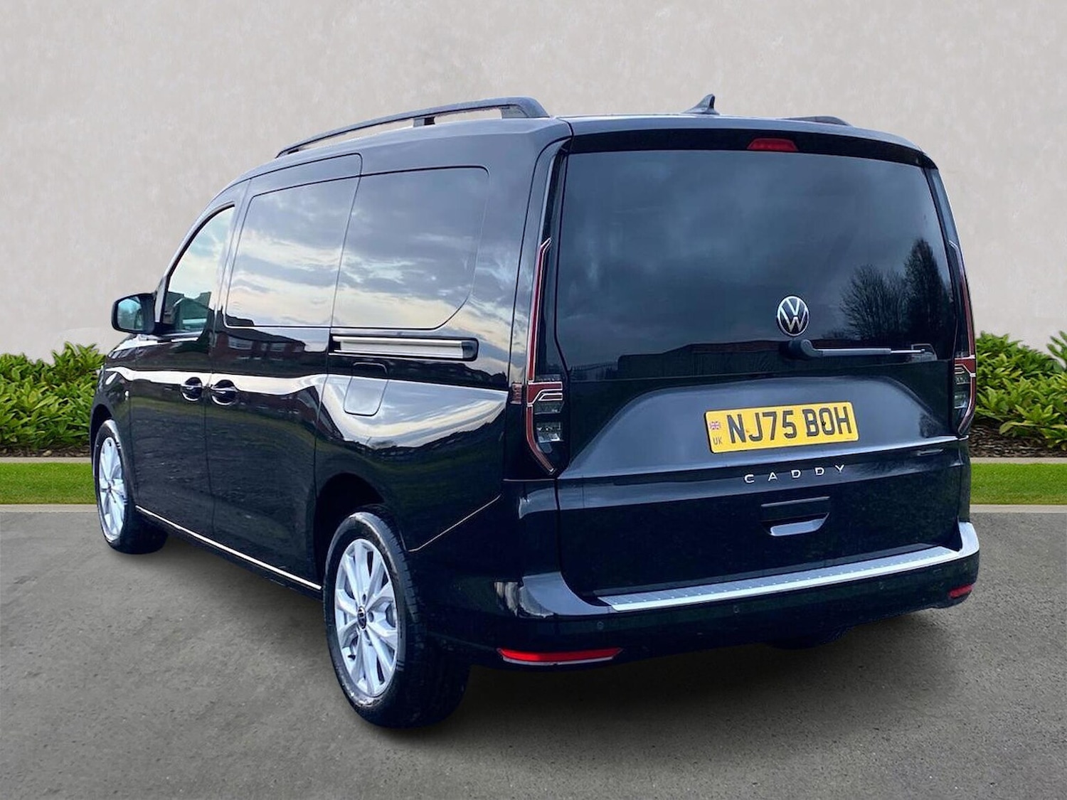 Used Volkswagen Caddy Maxi 2025 for sale - 76859248: Photo 2