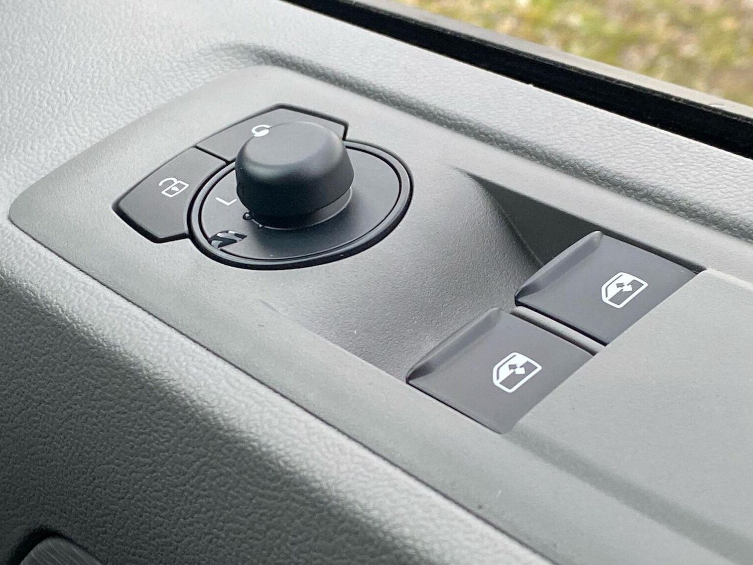 Used Volkswagen Transporter 2025 for sale - 76531390: Photo 31