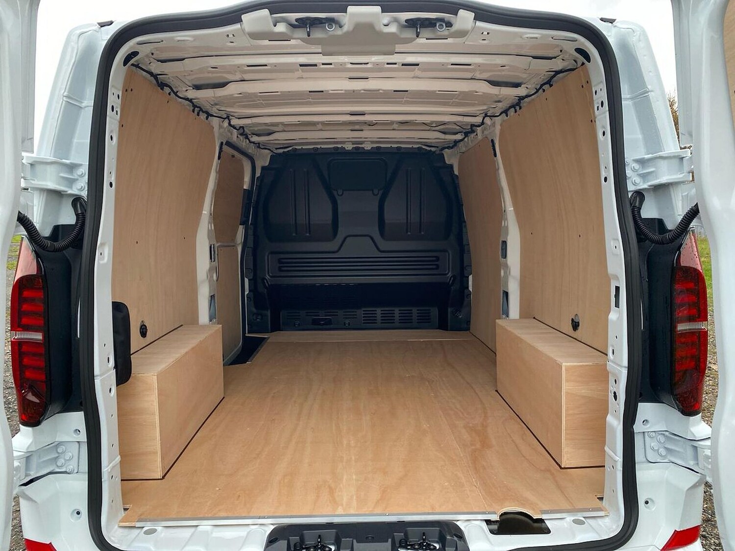 Used Volkswagen Transporter 2025 for sale - 76531390: Photo 9