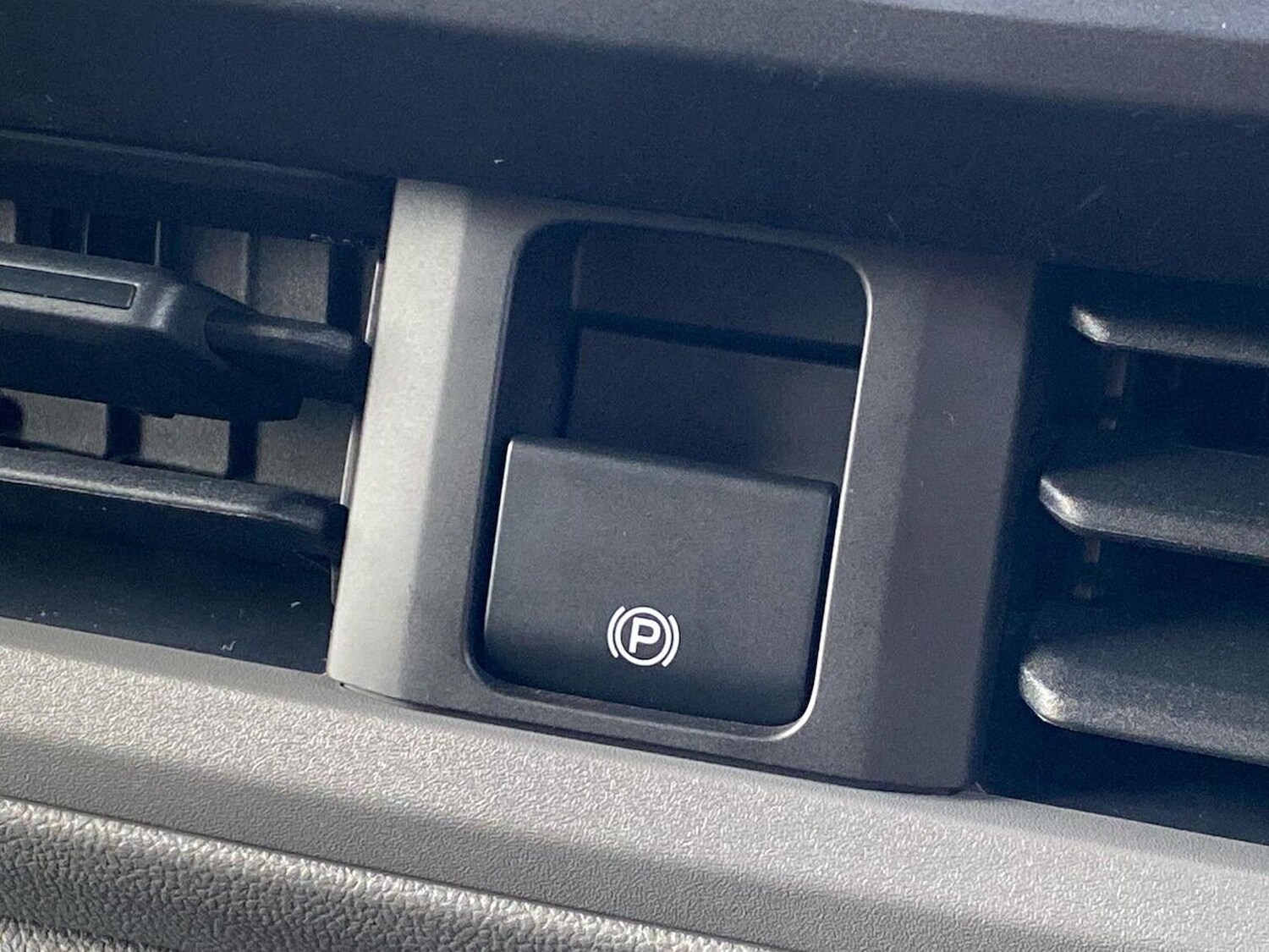 Used Volkswagen Transporter 2025 for sale - 77487779: Photo 32