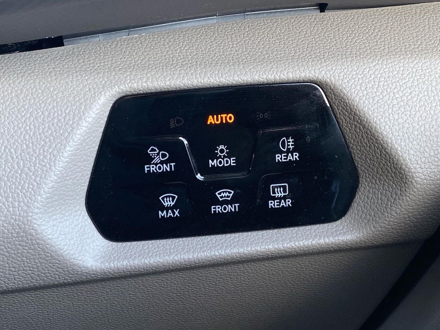 Used Volkswagen Multivan 2025 for sale - 76785256: Photo 33