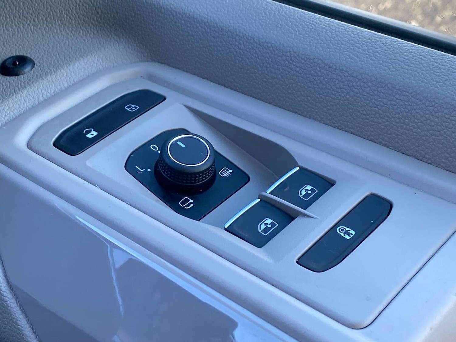 Used Volkswagen Multivan 2025 for sale - 76785256: Photo 34