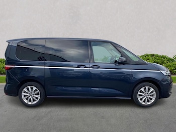 Used Volkswagen Multivan 2022 for sale - 76911233: Photo