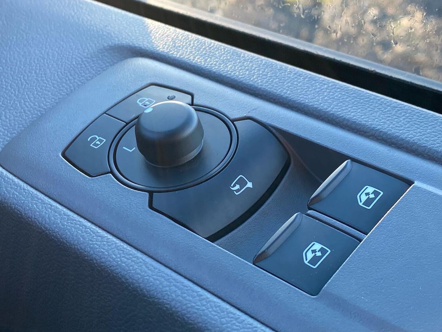 Used Volkswagen Transporter 2025 for sale - 76906321: Photo 33