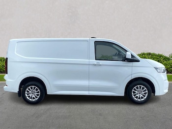 Used Volkswagen Transporter 2025 for sale - 78542120: Photo