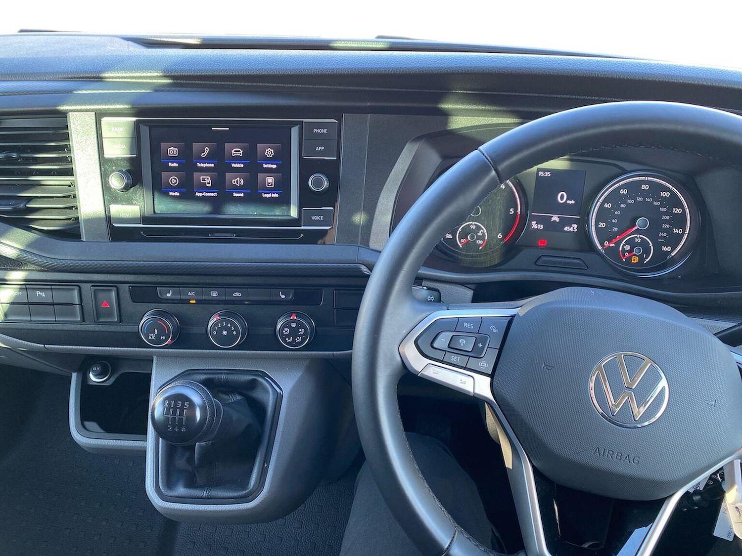 Used Volkswagen Transporter 2024 for sale - 76387241: Photo 12