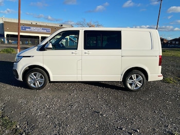 Used Volkswagen Transporter 2024 for sale - 76387241: Photo