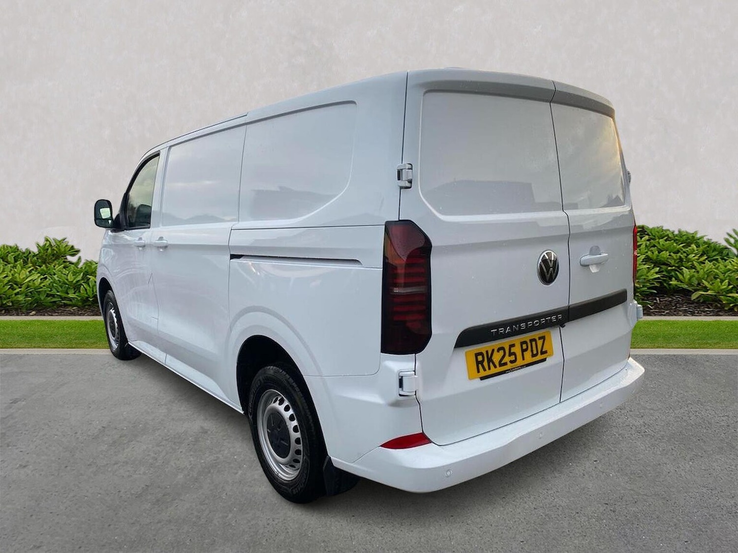 Used Volkswagen Transporter 2025 for sale - 77487917: Photo 2