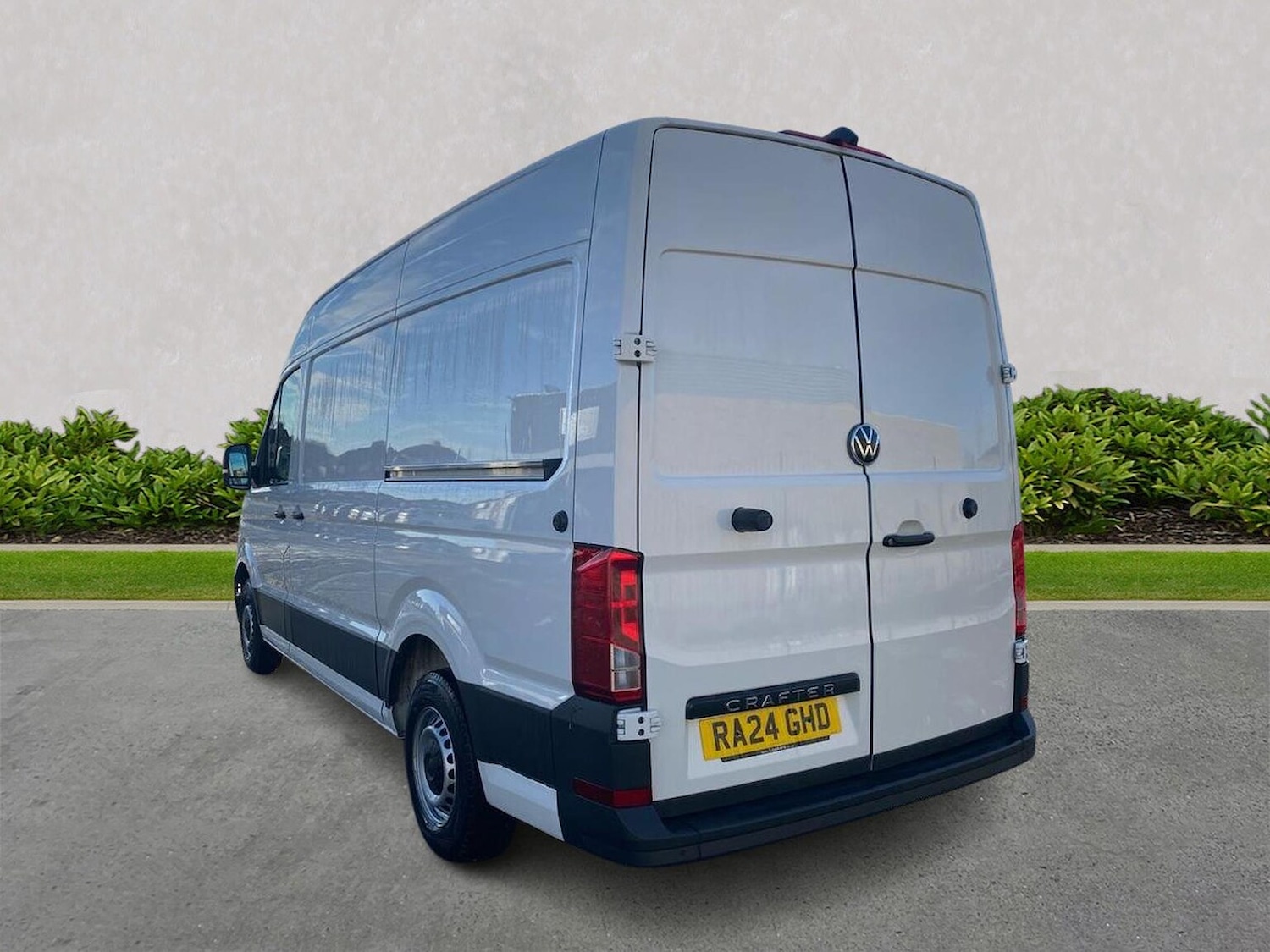 Used Volkswagen Crafter 2024 for sale - 77487929: Photo 2