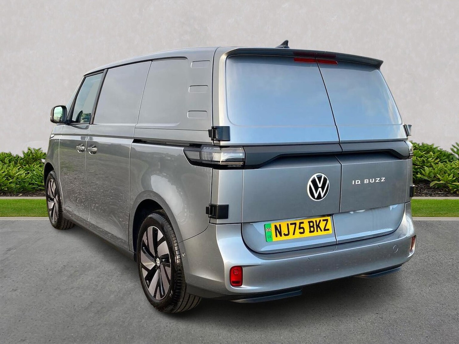 Used Volkswagen ID.Buzz 2025 for sale - 76681743: Photo 4