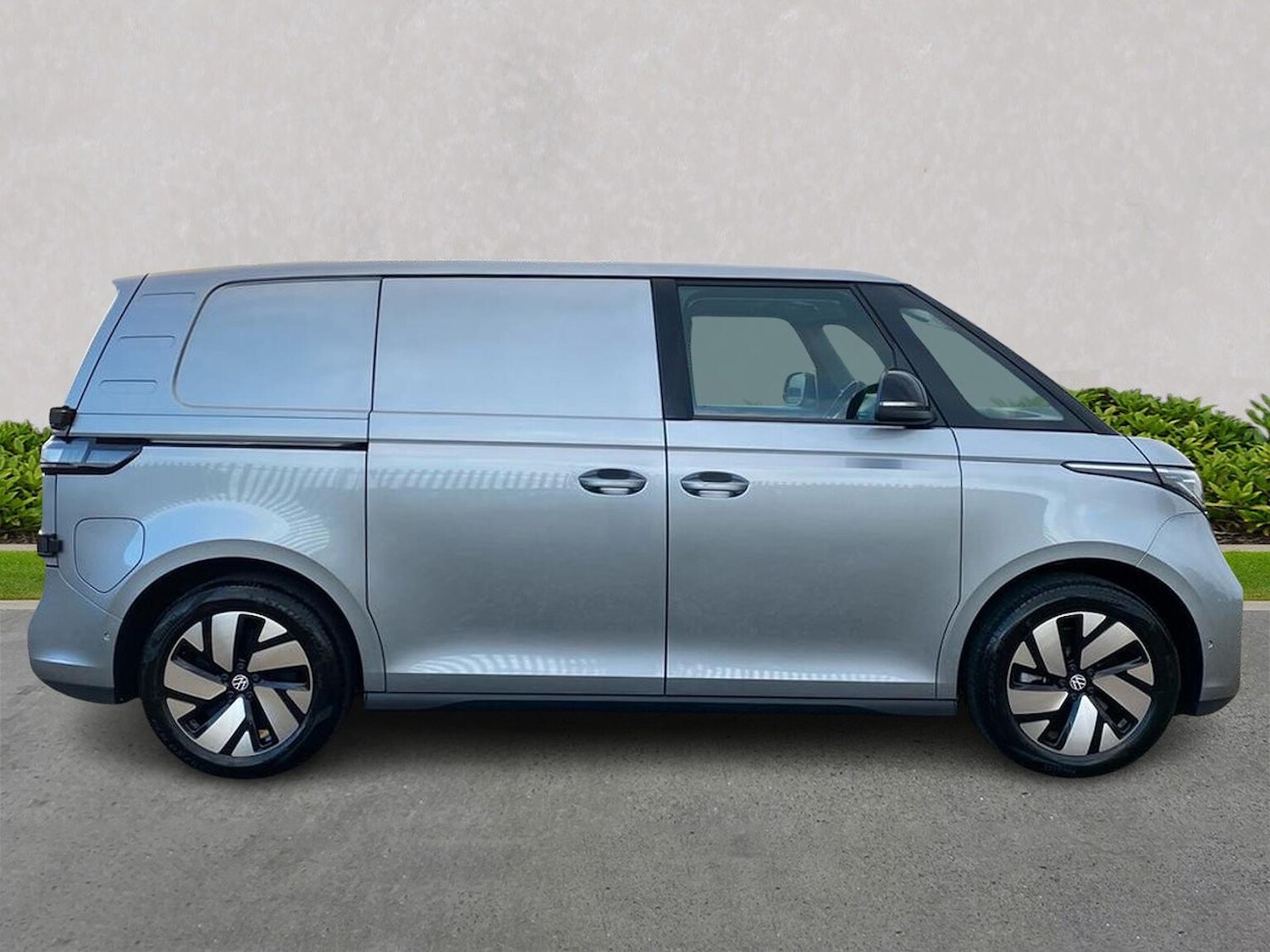 Used Volkswagen ID.Buzz 2025 for sale - 76681743: Photo 5