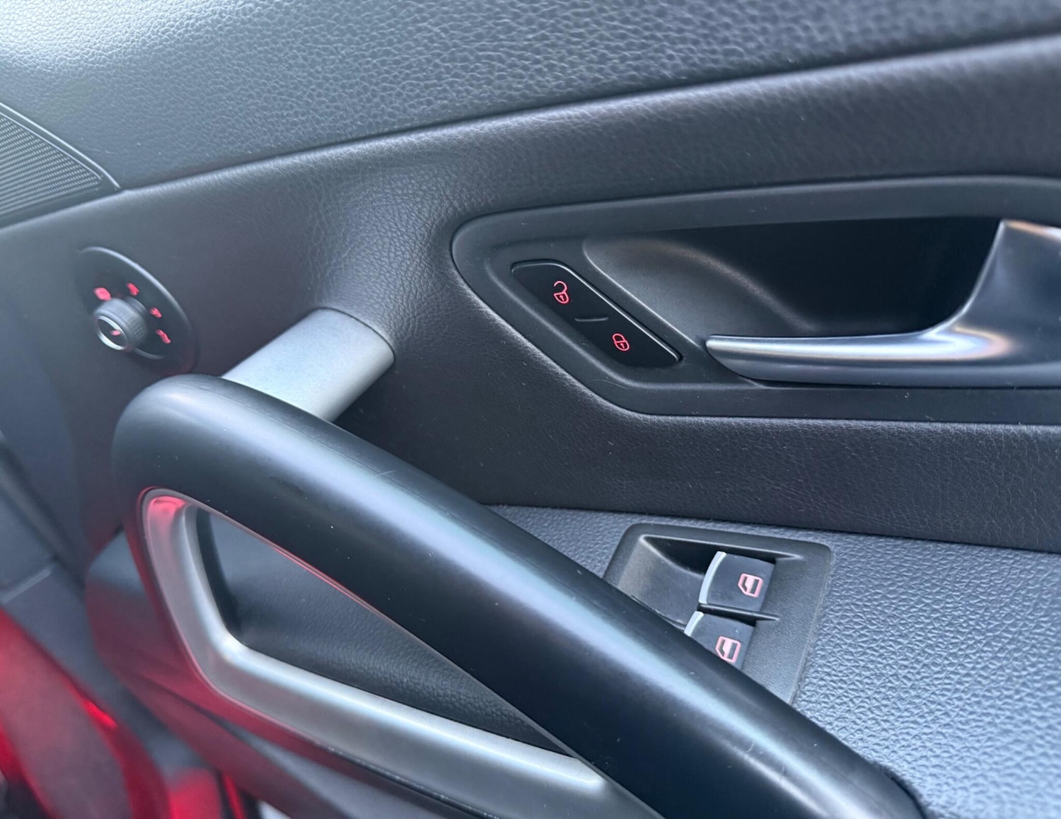 Used Volkswagen Scirocco 2015 for sale - 76377554: Photo 23