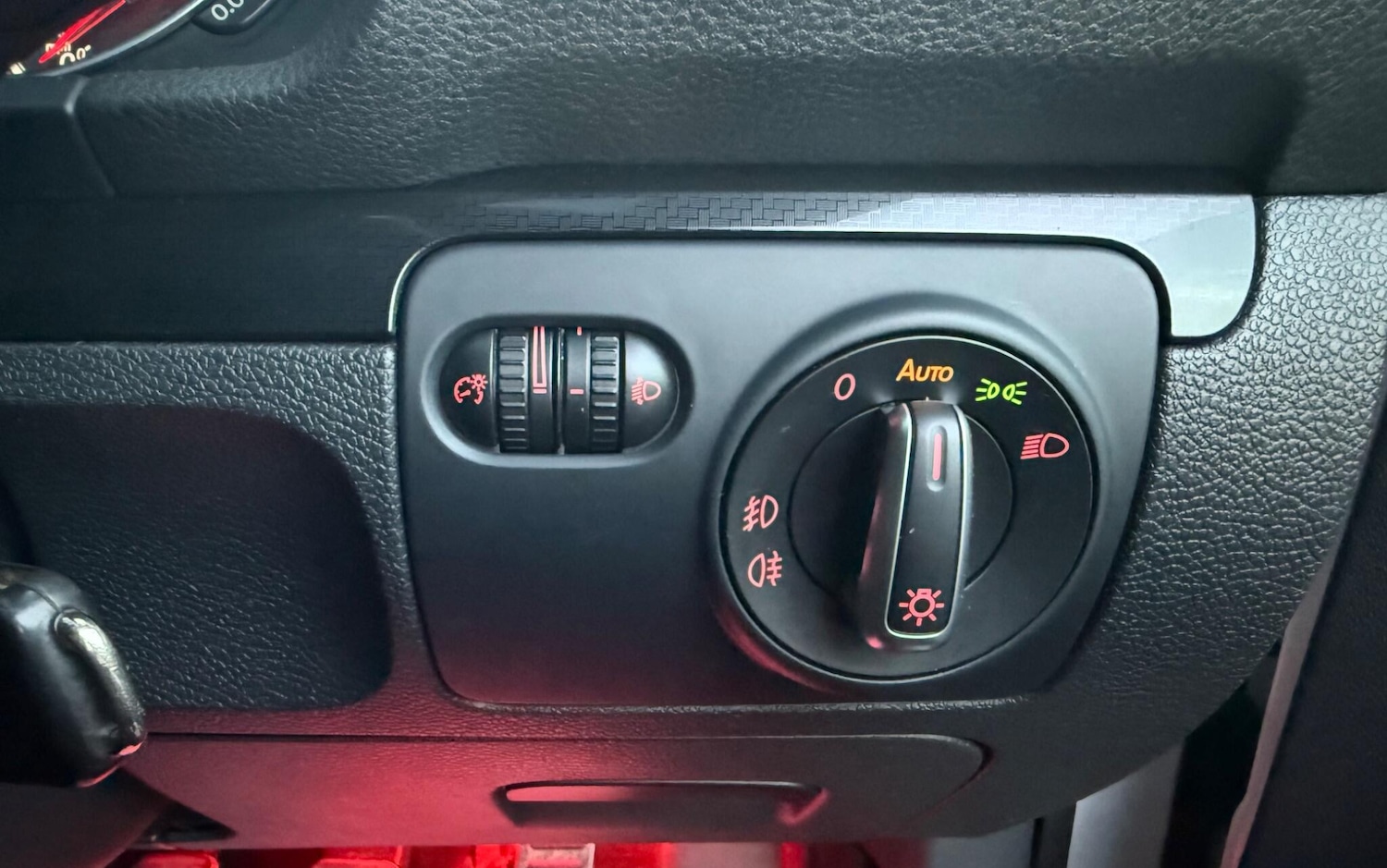 Used Volkswagen Scirocco 2015 for sale - 76377554: Photo 24