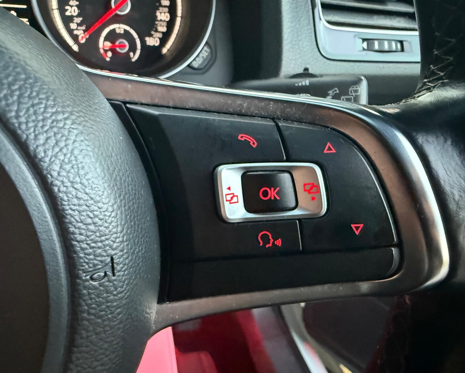 Used Volkswagen Scirocco 2015 for sale - 76377554: Photo 26