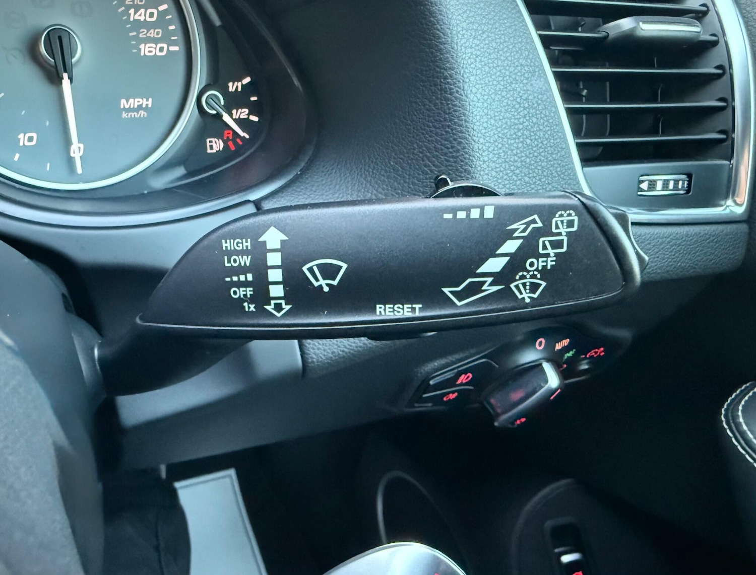 Used Audi Q5 2015 for sale - 77162780: Photo 31