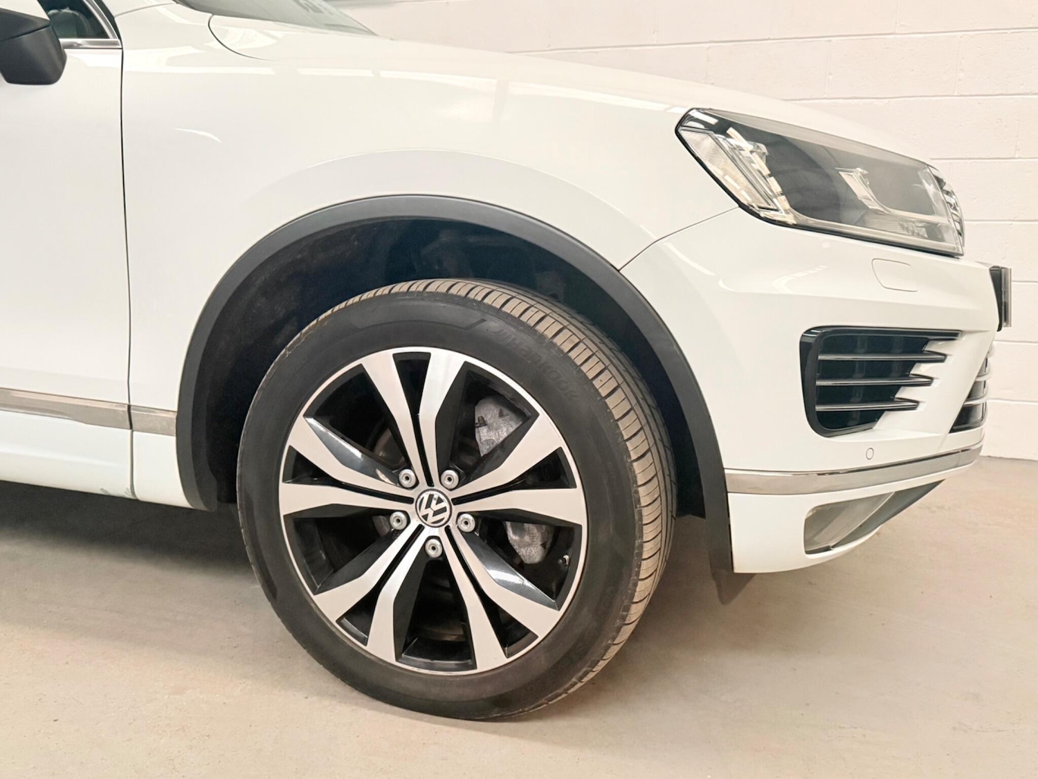 Used Volkswagen Touareg 2015 for sale - 77723988: Photo 10