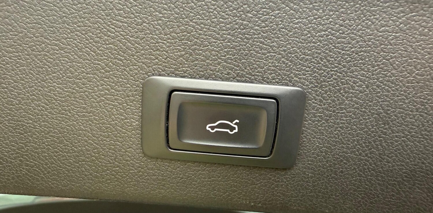 Used Audi A4 2014 for sale - 76927082: Photo 24