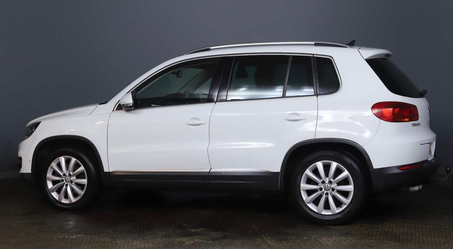 Used Volkswagen Tiguan 2015 for sale - 76866404: Photo 3