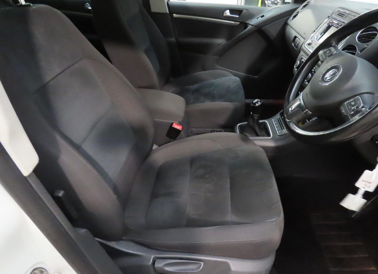 Used Volkswagen Tiguan 2015 for sale - 76866404: Photo 6