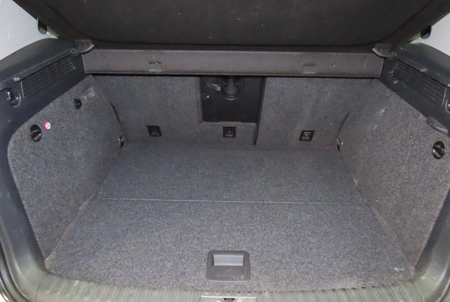 Used Volkswagen Tiguan 2015 for sale - 76866404: Photo 9