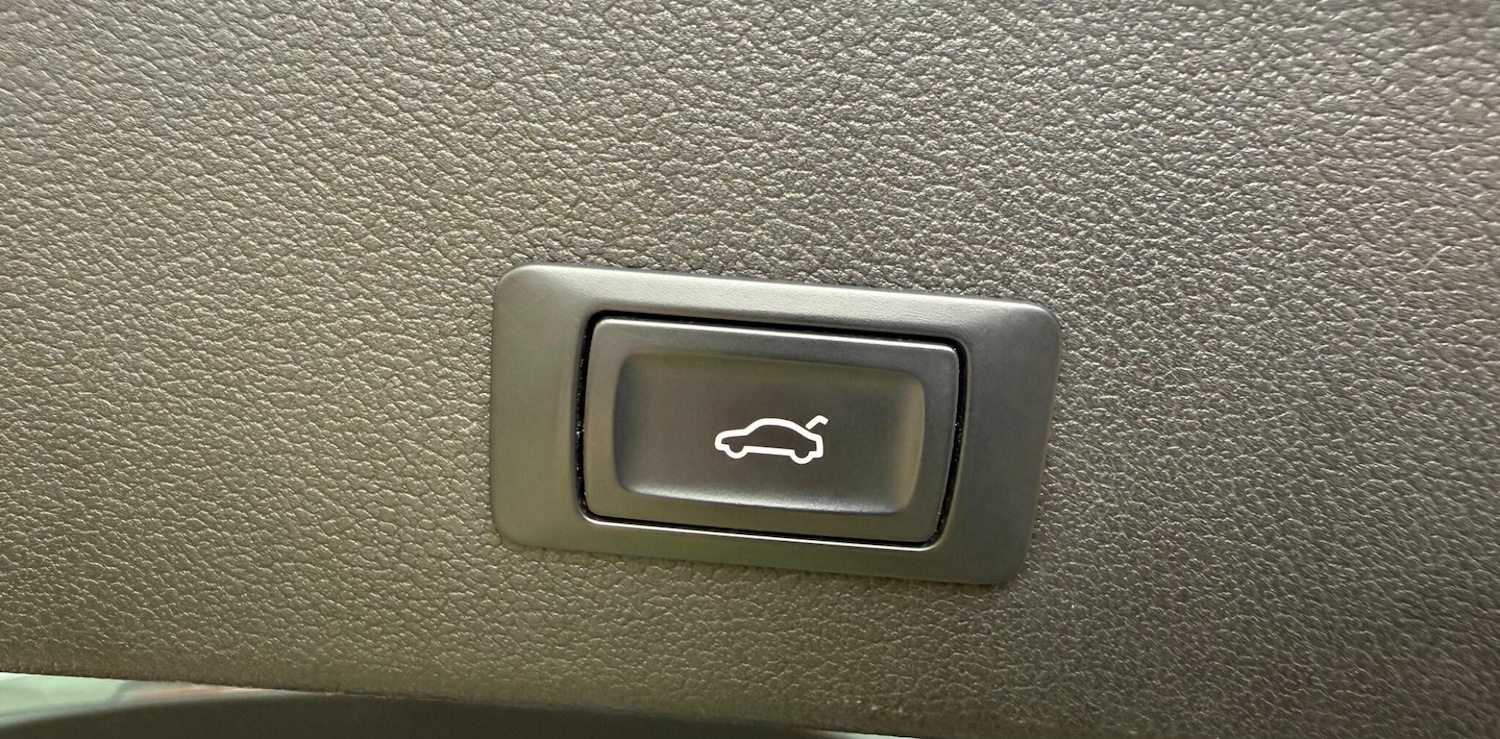 Used Audi A4 Avant 2014 for sale - 76284385: Photo 28