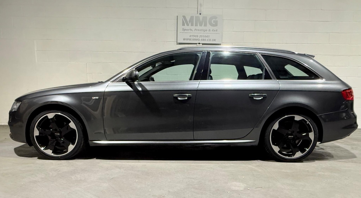 Used Audi A4 Avant 2014 for sale - 76284385: Photo 3
