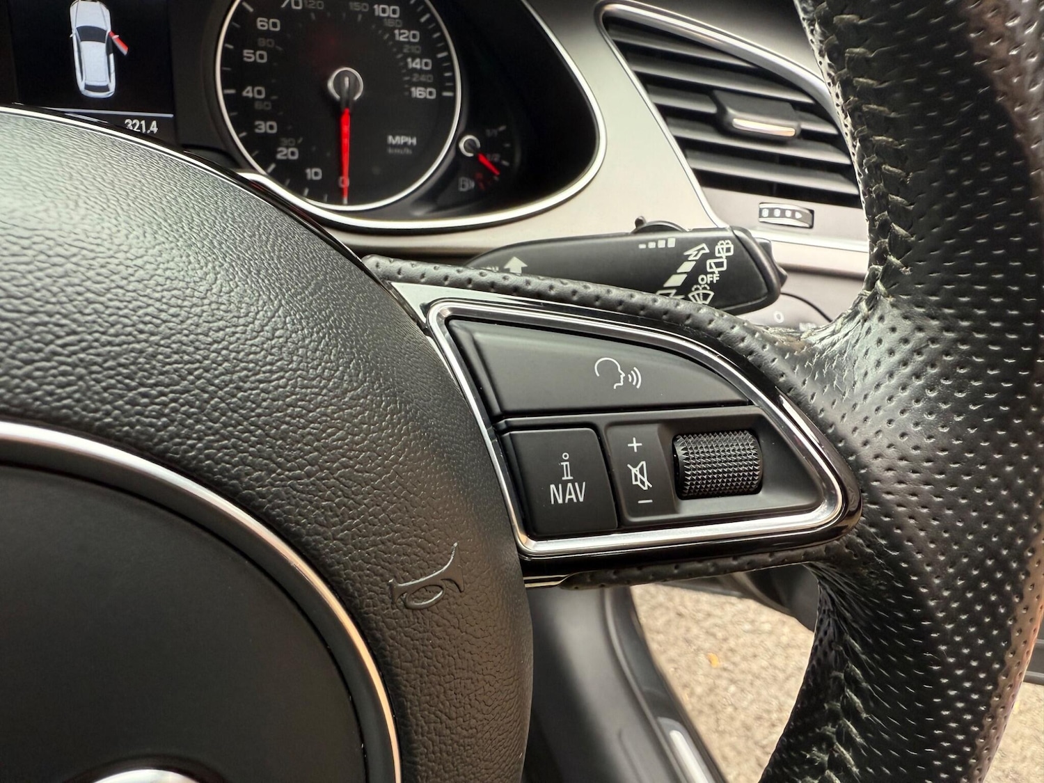 Used Audi A4 Avant 2014 for sale - 76284385: Photo 44