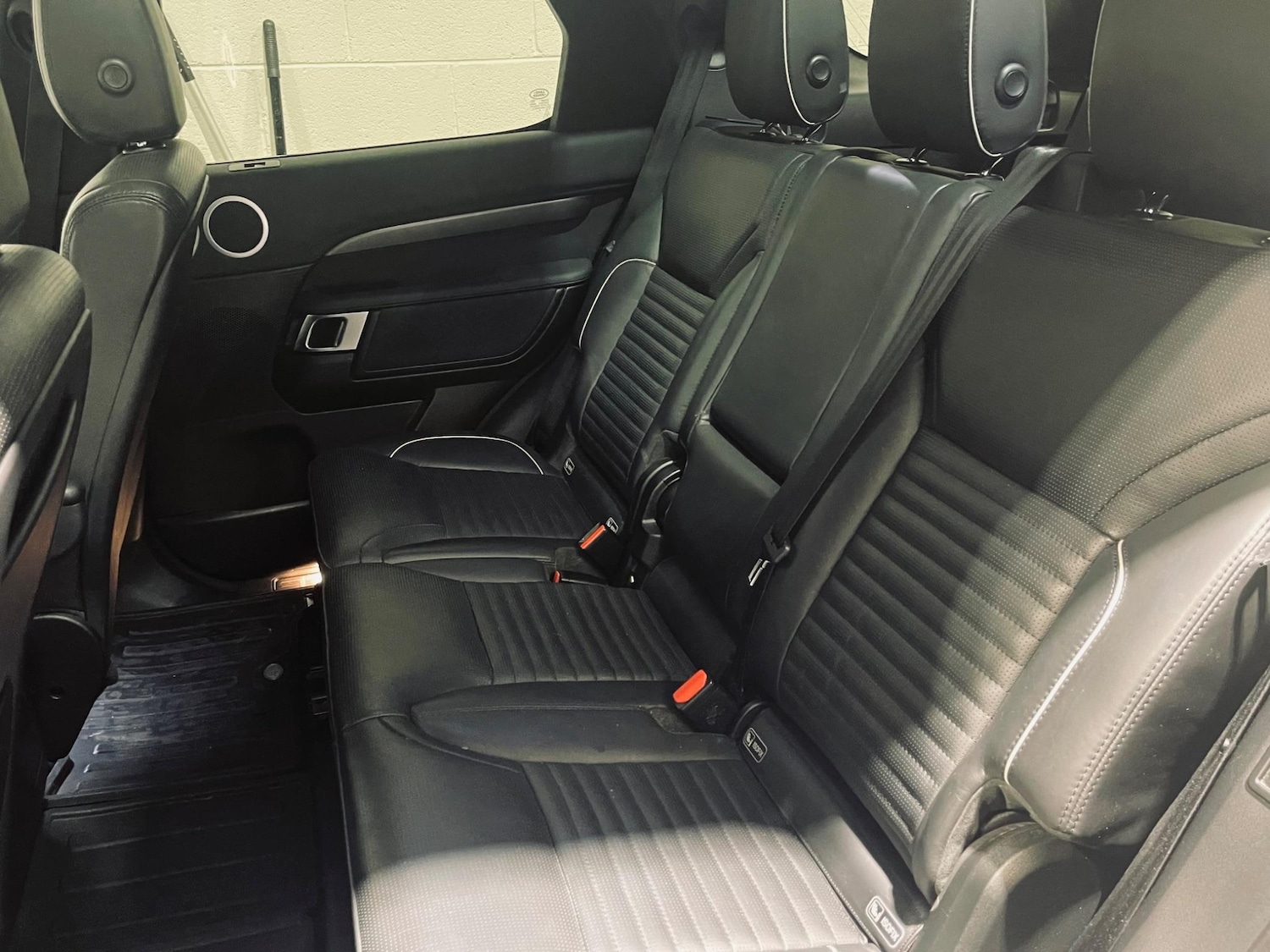 Used Land Rover Discovery 2018 for sale - 76457726: Photo 17