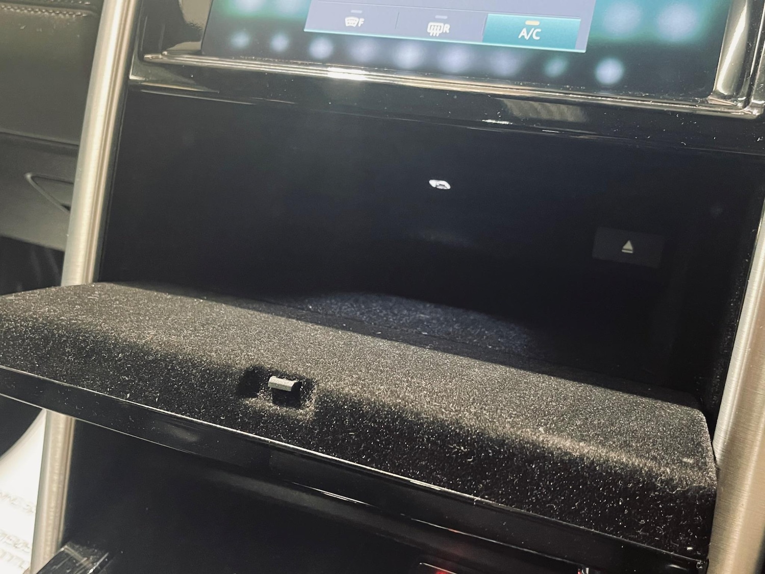 Used Land Rover Discovery 2018 for sale - 76457726: Photo 37