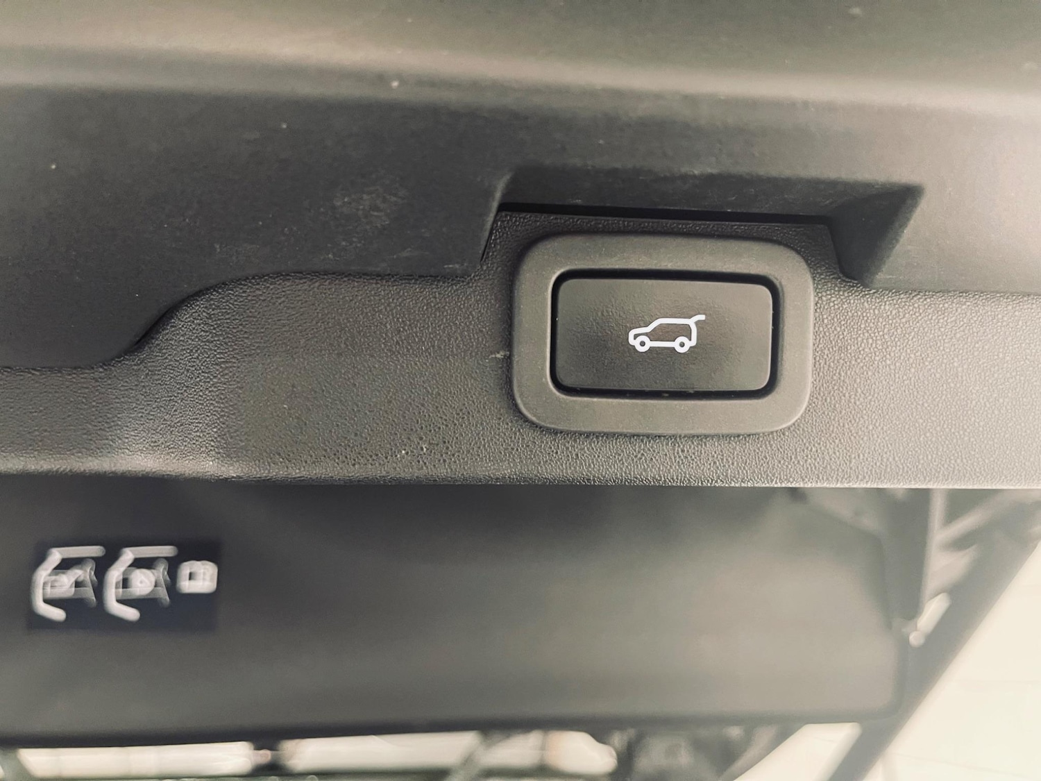 Used Land Rover Discovery 2018 for sale - 76457726: Photo 40