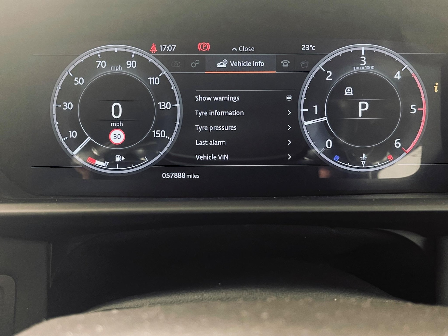 Used Land Rover Discovery 2018 for sale - 76457726: Photo 48