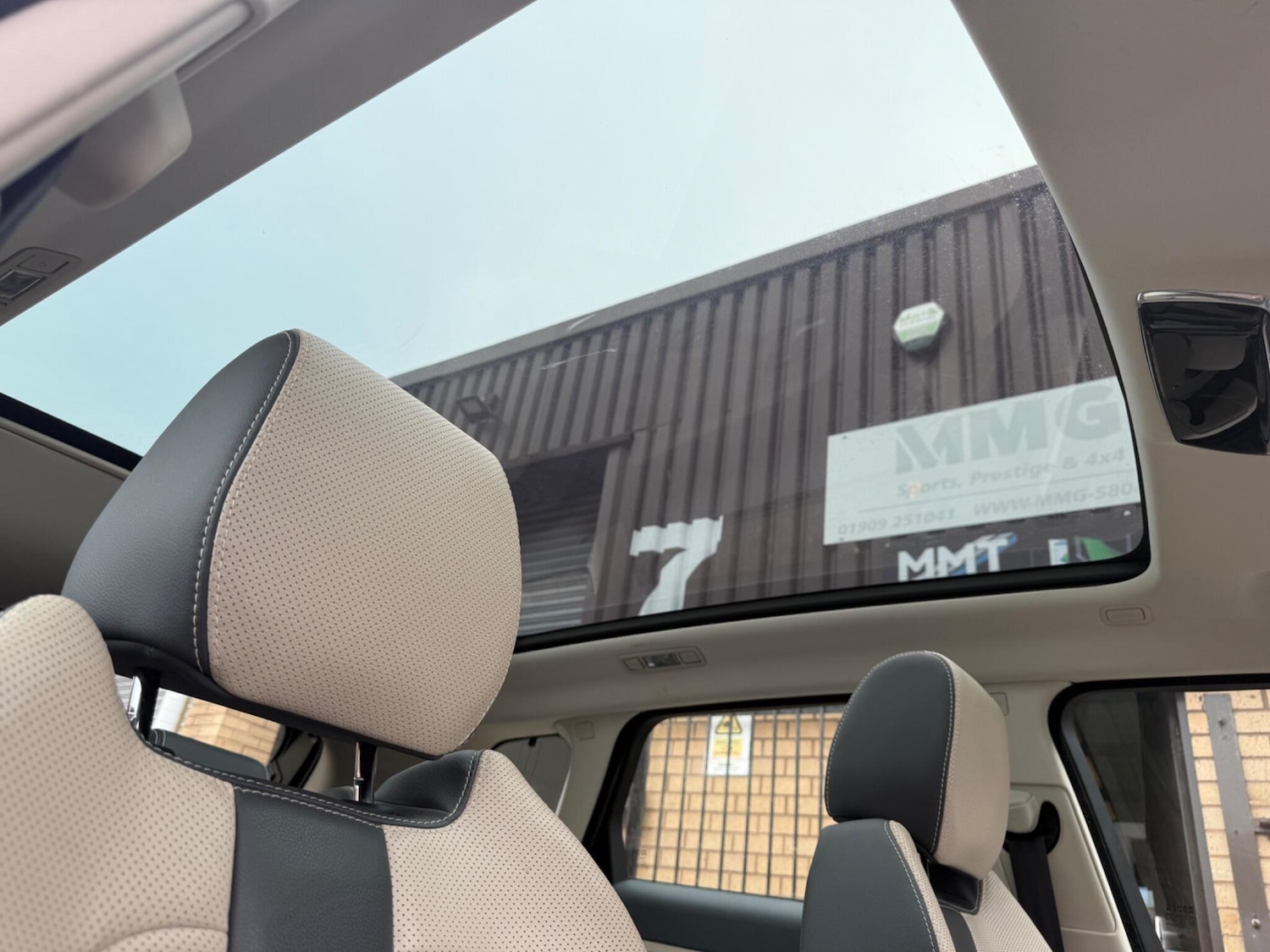 Used Land Rover Range Rover Evoque 2011 for sale - 77039881: Photo 32