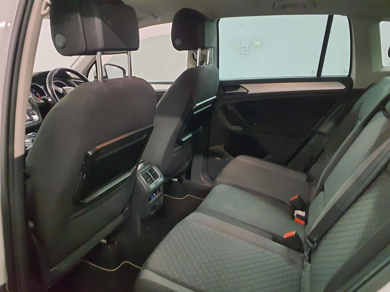 Used Volkswagen Tiguan 2016 for sale - 77646353: Photo 9