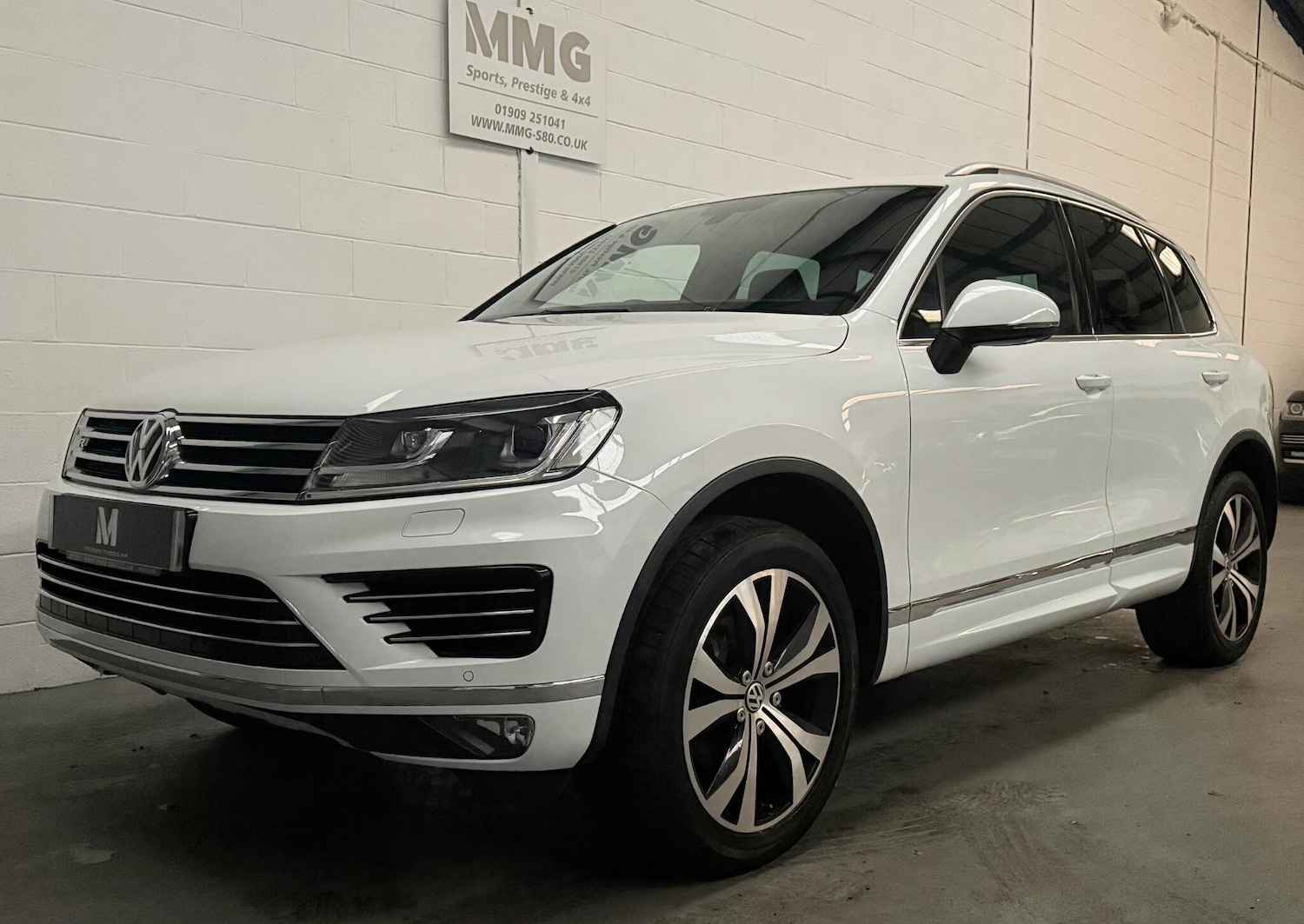 Used Volkswagen Touareg 2016 for sale - 76562268: Photo 2