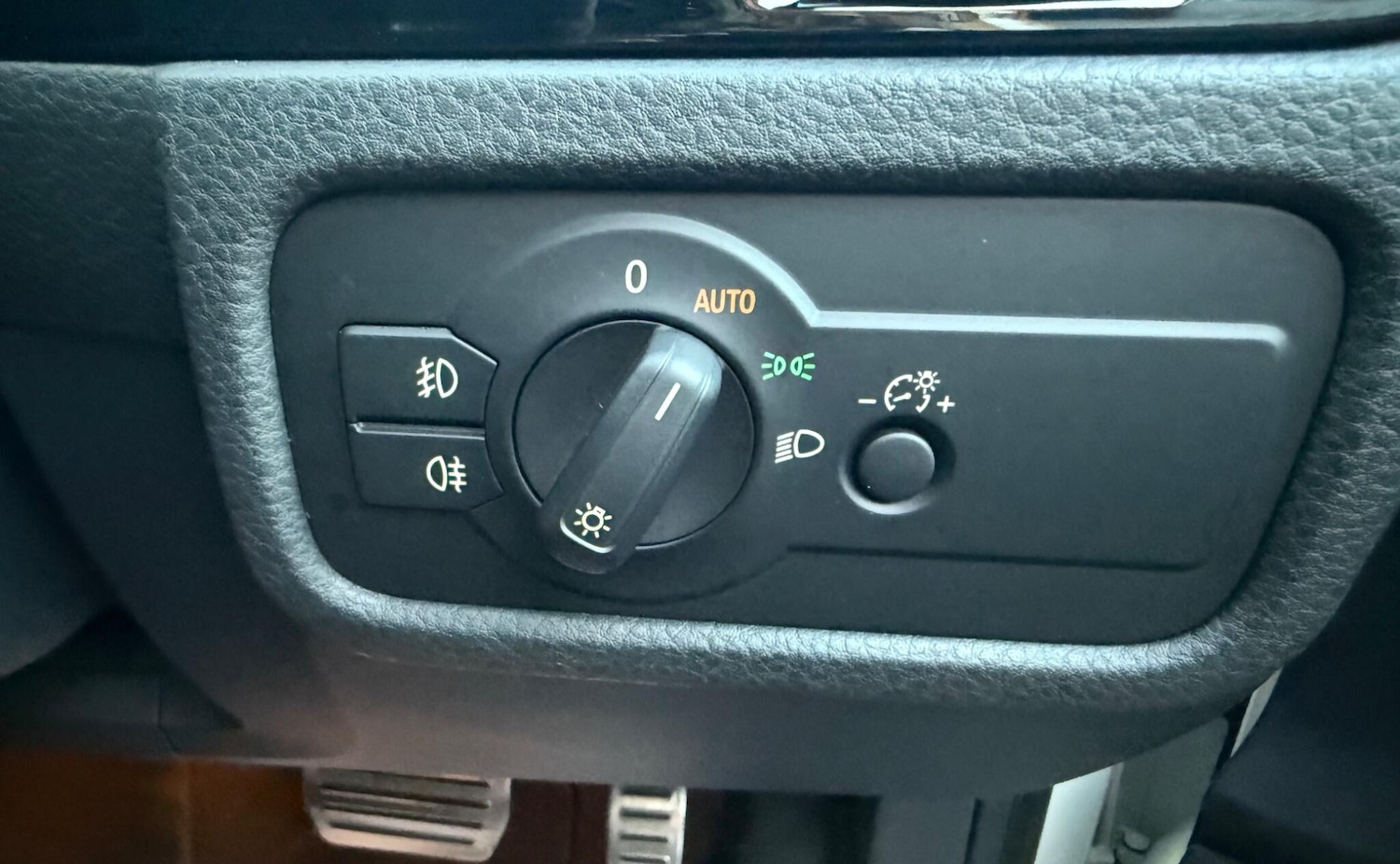 Used Volkswagen Touareg 2016 for sale - 76562268: Photo 37