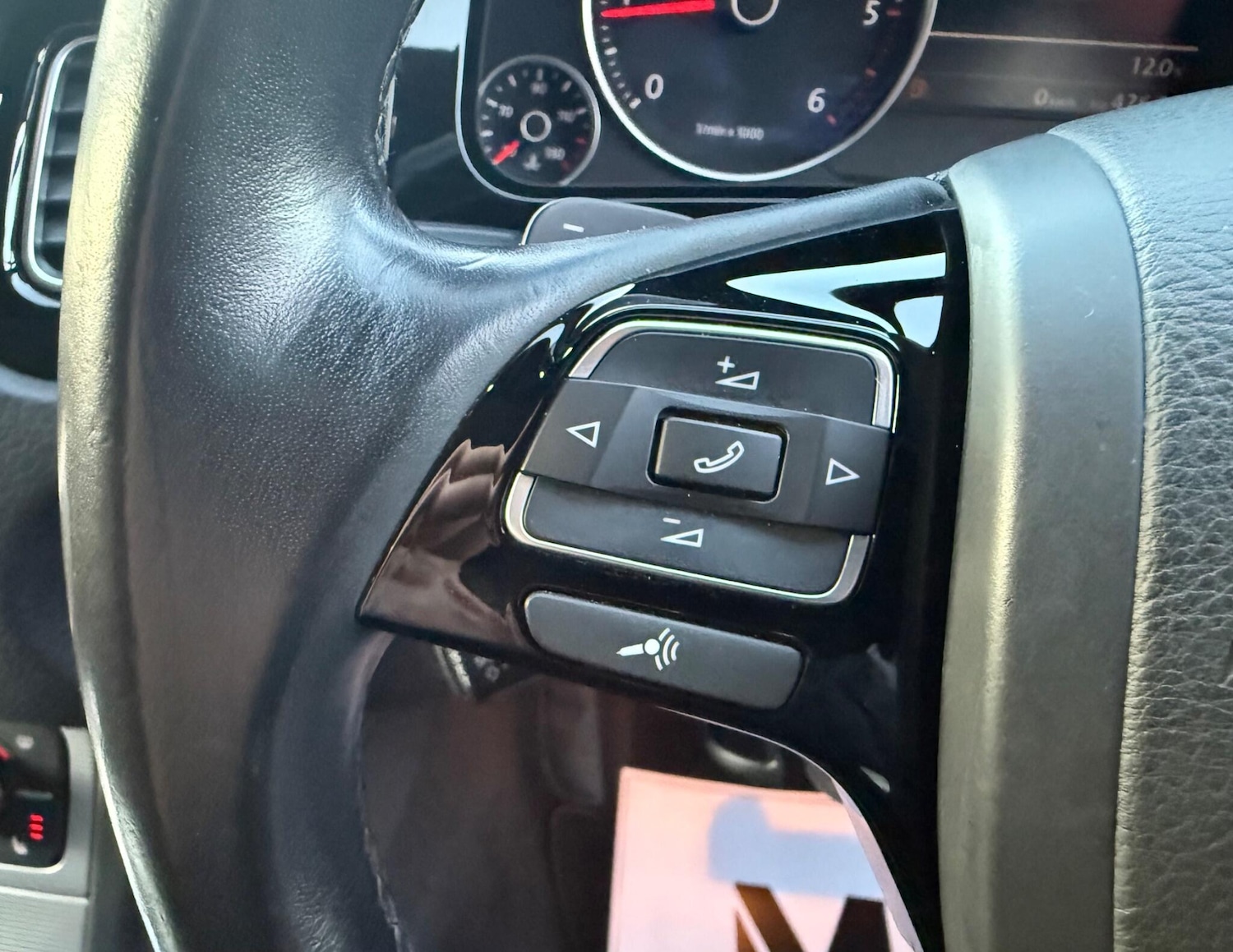 Used Volkswagen Touareg 2016 for sale - 76562268: Photo 38