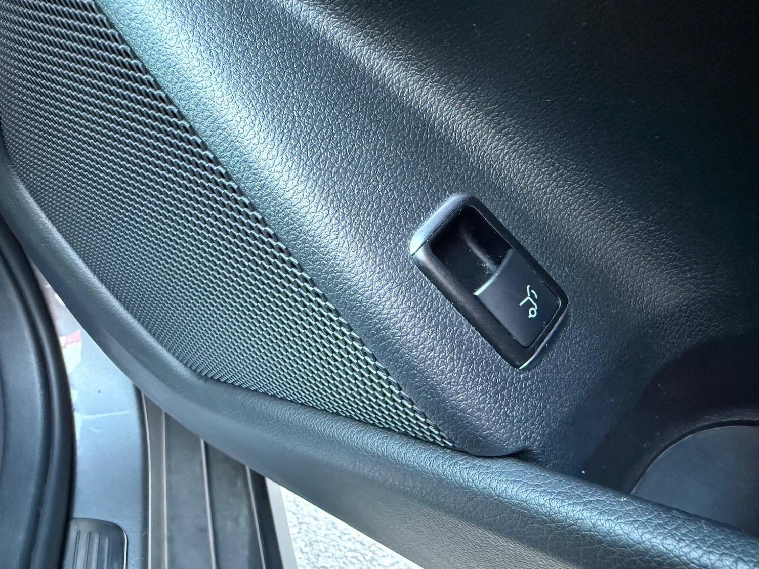 Used Mercedes-Benz GLA 2015 for sale - 76457406: Photo 32