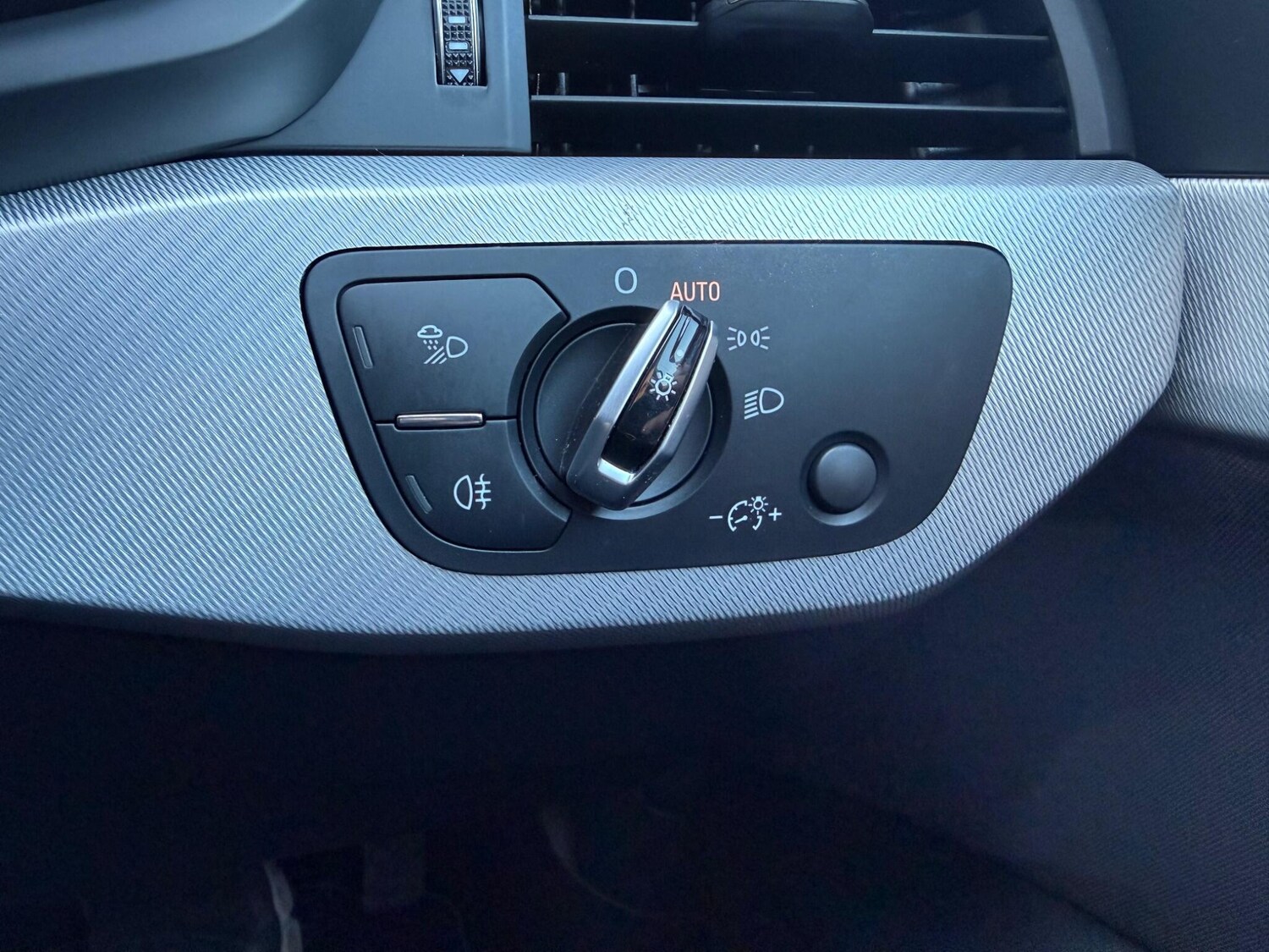 Used Audi A4 2017 for sale - 78115533: Photo 37