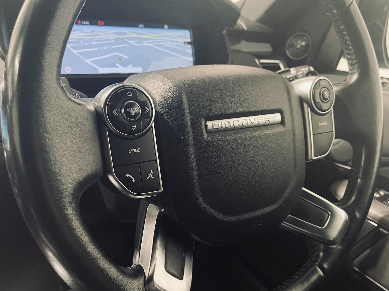 Used Land Rover Discovery 2018 for sale - 76584082: Photo 14