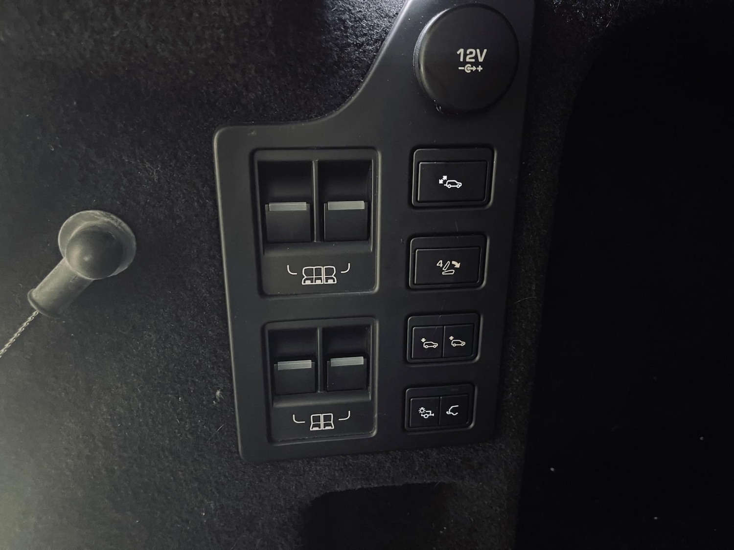 Used Land Rover Discovery 2018 for sale - 76584082: Photo 32