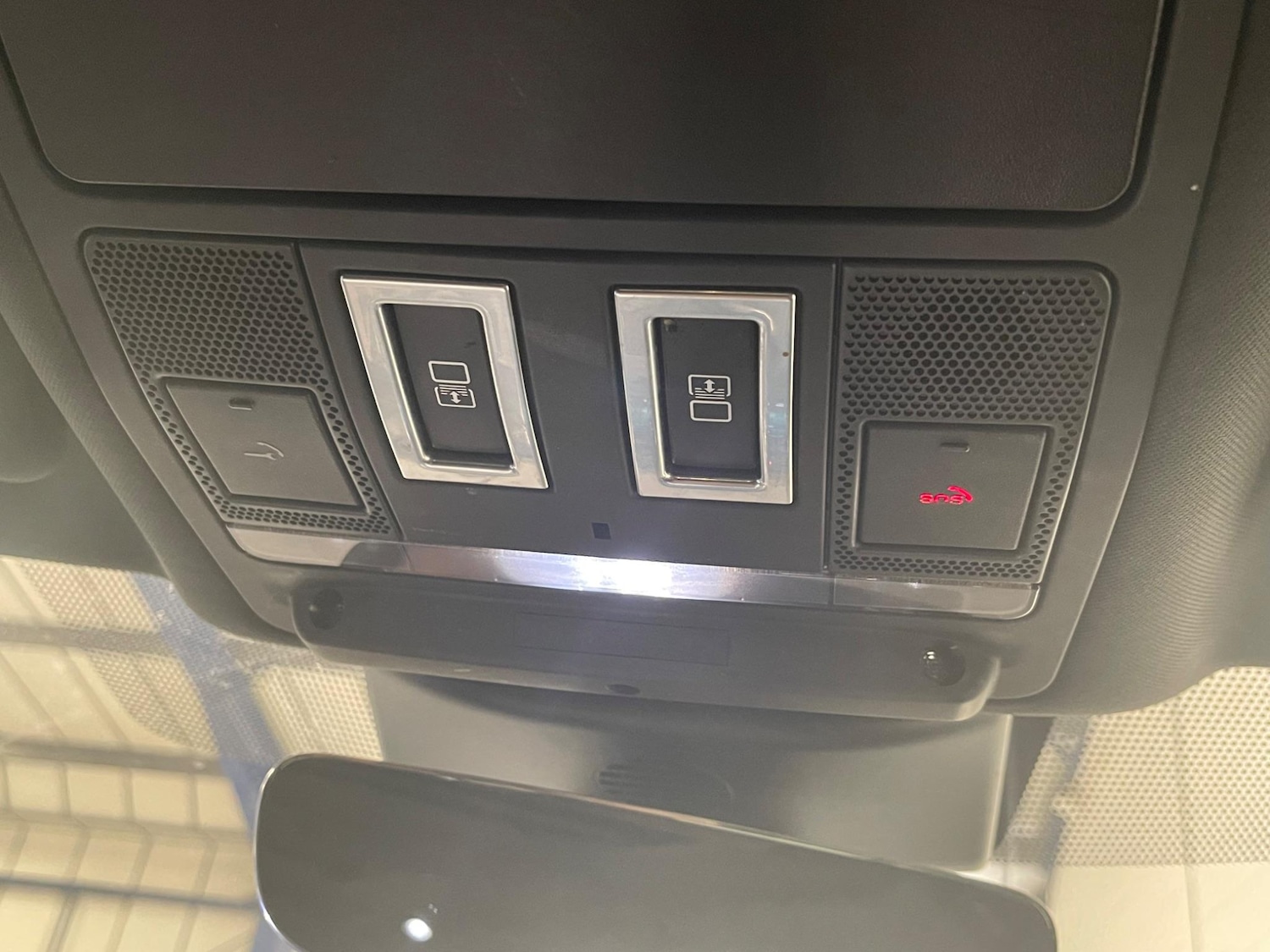 Used Land Rover Discovery 2018 for sale - 76584082: Photo 39