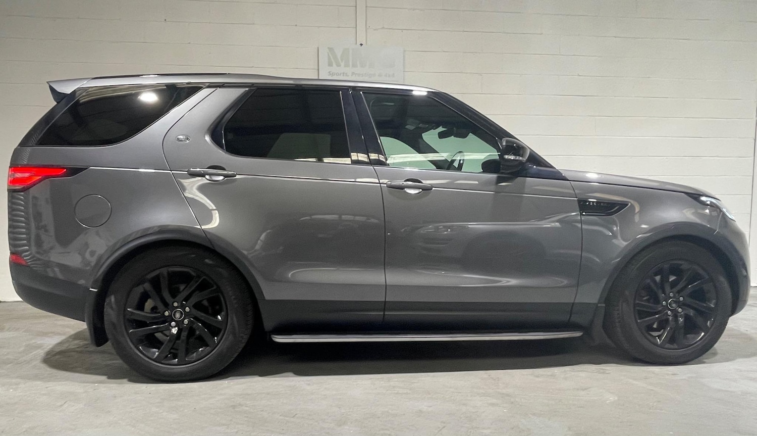 Used Land Rover Discovery 2018 for sale - 76584082: Photo 4