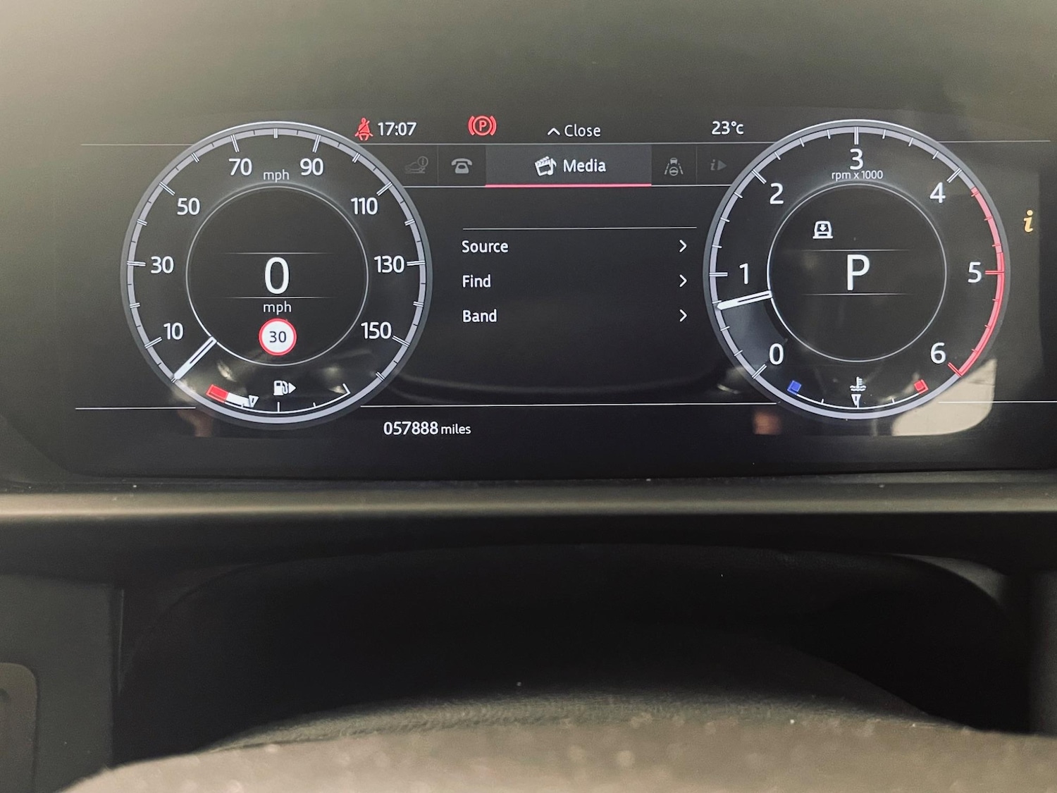 Used Land Rover Discovery 2018 for sale - 76584082: Photo 47