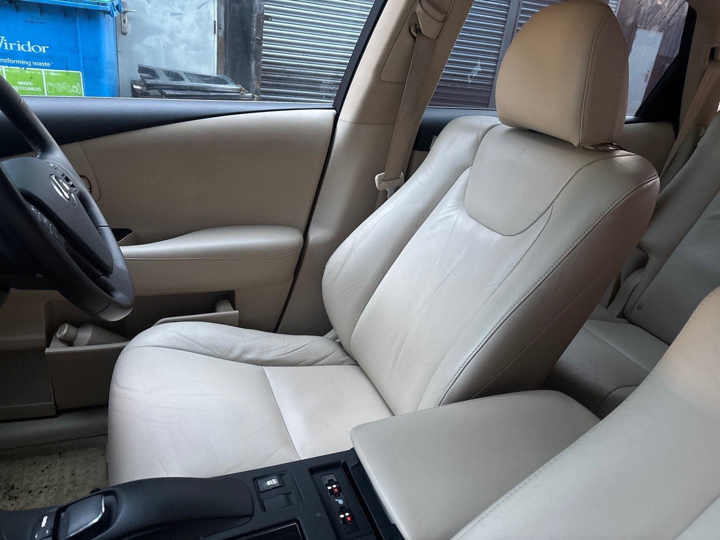 Used Lexus RX 2010 for sale - 76605664: Photo 8