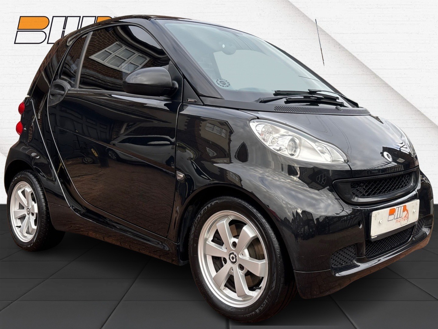 Used smart fortwo 2011 for sale - 76287001: Photo 1
