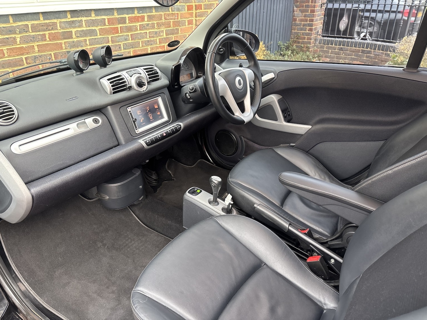 Used smart fortwo 2011 for sale - 76287001: Photo 11