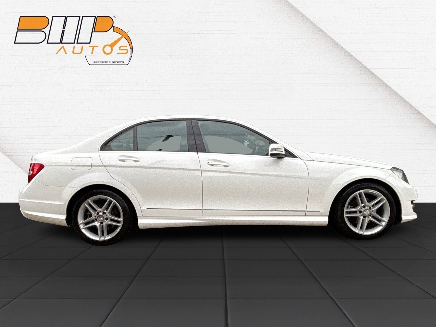 Used Mercedes-Benz C Class 2012 for sale - 76093773: Photo 3